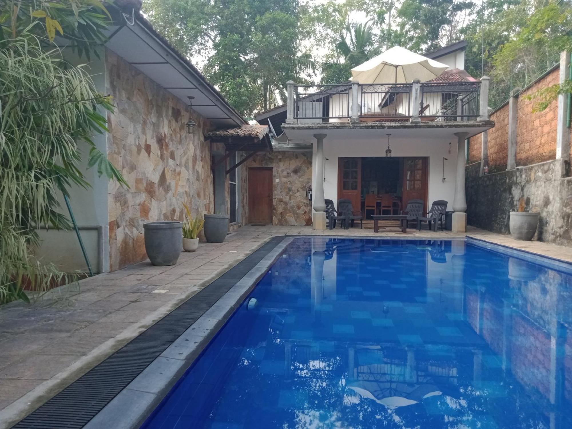 Siriniwasa Luxury Villa With Private Pool Induruwa Εξωτερικό φωτογραφία